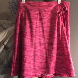 Size medium pink tehama skirt very stretchable